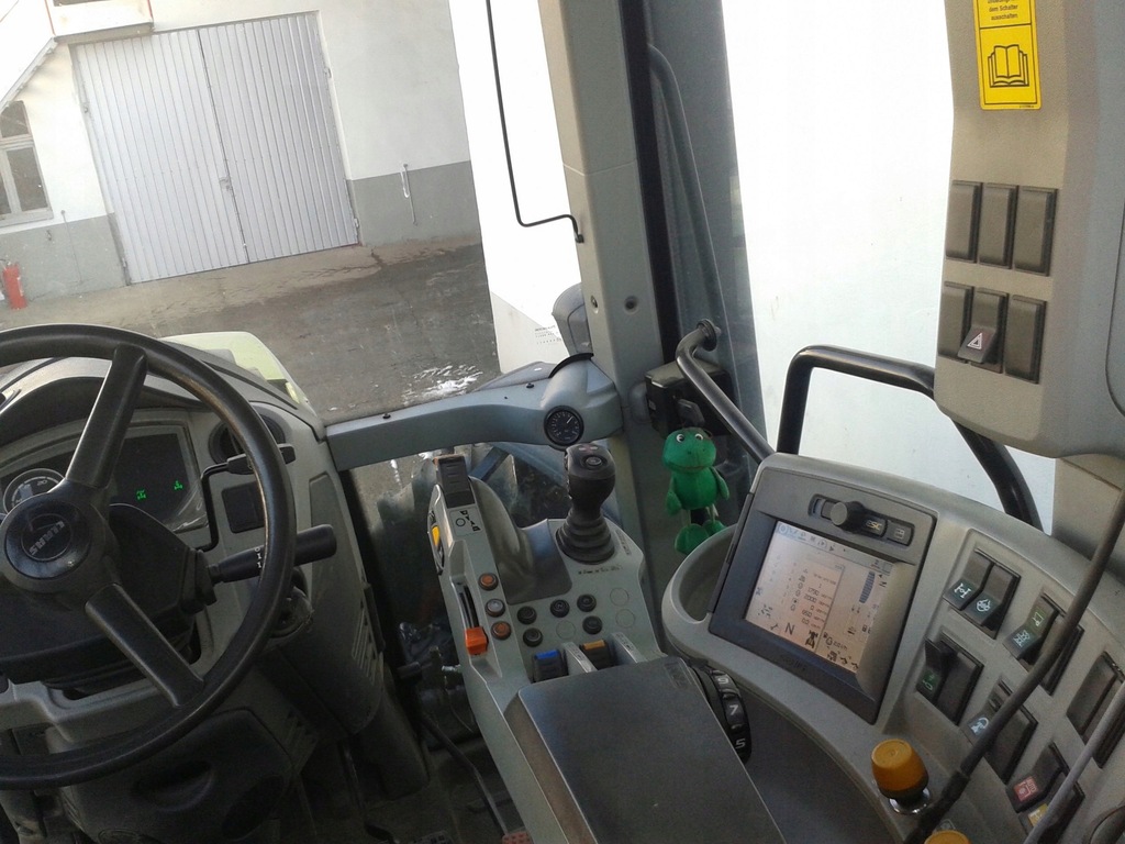 Ciągnik rolniczy Claas Arion 640 Cebis