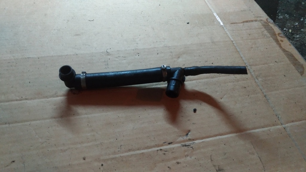 RURA RURKA PRZEWÓD WĄŻ AUDI A4 B6 1.6 B 06B103229E