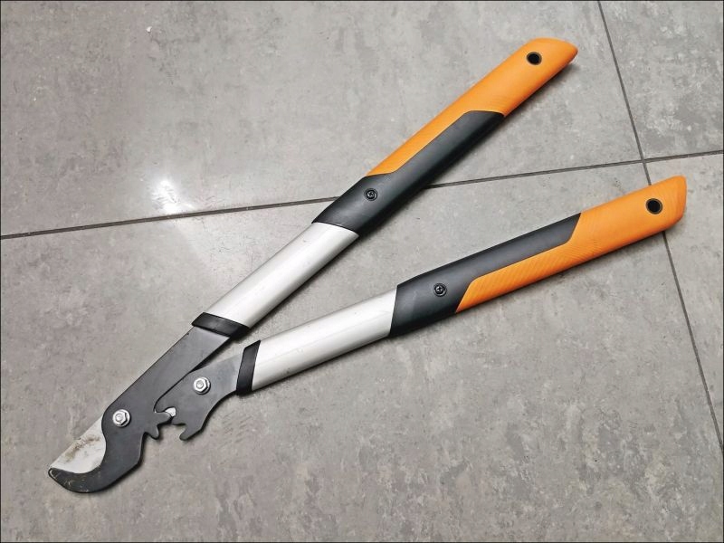 SEKATOR FISKARS LX92 7750003275 oficjalne archiwum Allegro