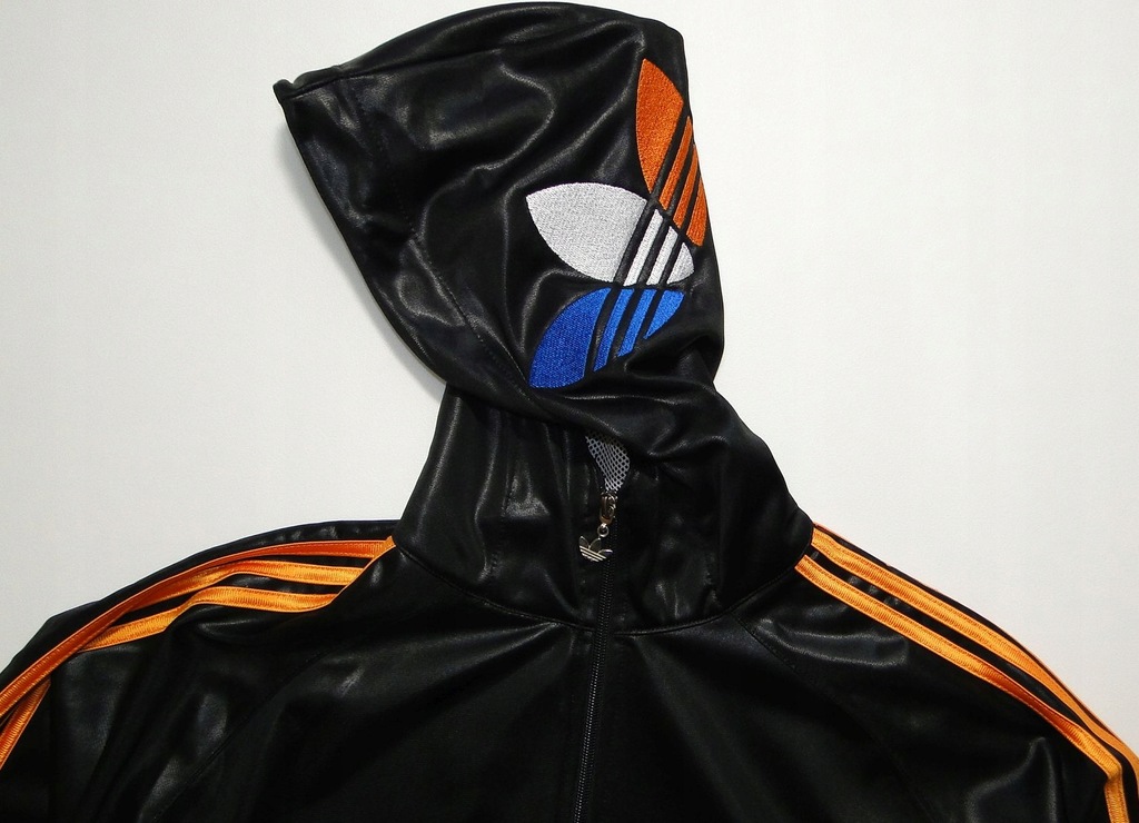 adidas chile 62 hoodie