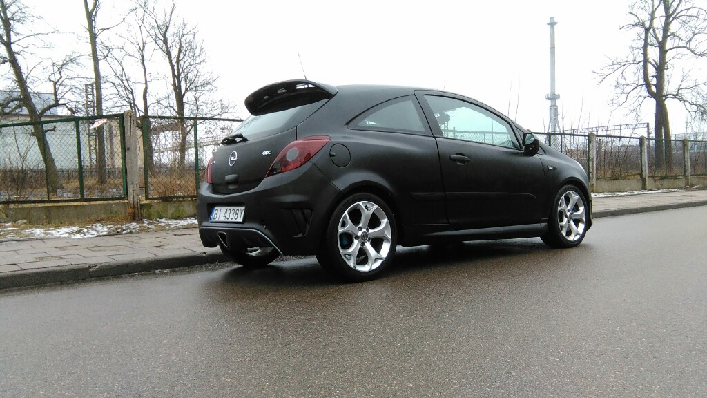 Opel Corsa OPC Nurburgring Black Edition MATE
