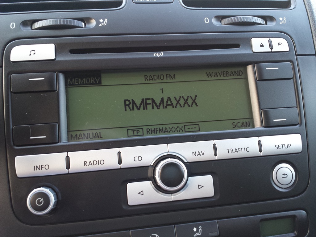 RADIO RNS 300 NAWIGACJA TOURAN GOLF V CADDY + MAPA