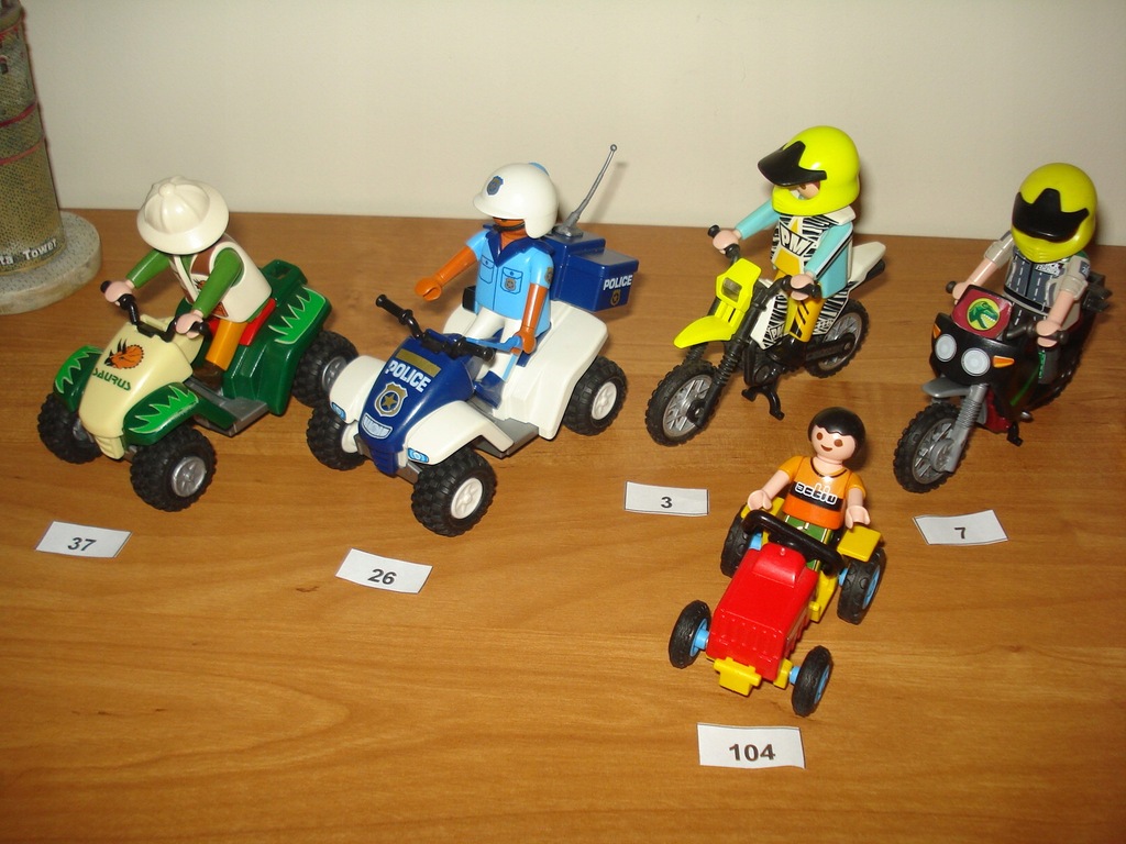 SAMOCHODY POJAZDY MOTORY PLAYMOBIL