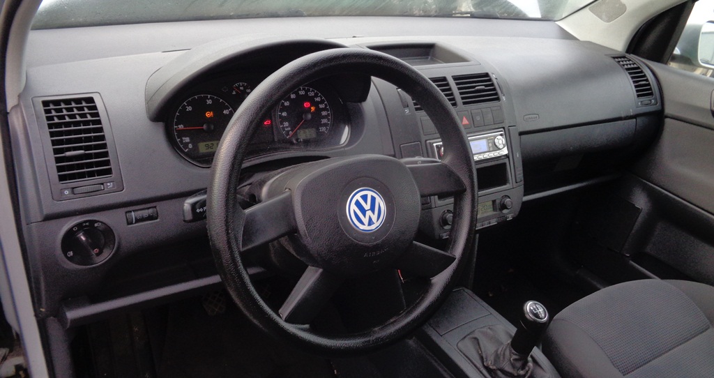 VW POLO IV 9N DESKA ROZDZIELCZA AIRBAG PASY