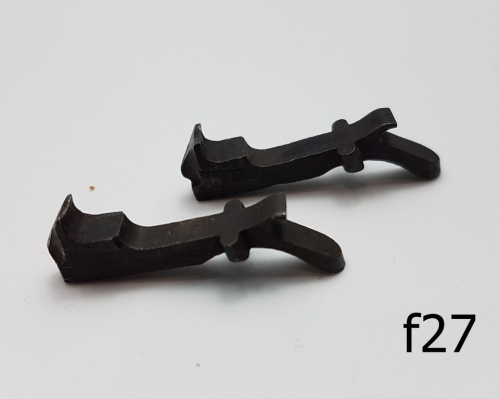 Luger P08 Parabellum- pazur wyciągu łusek