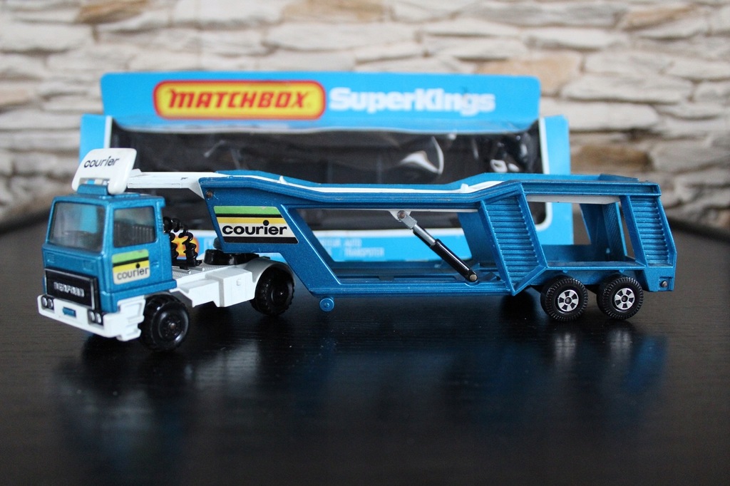 MATCHBOX SUPERKINGS K-10 CAR TRANSPORTER