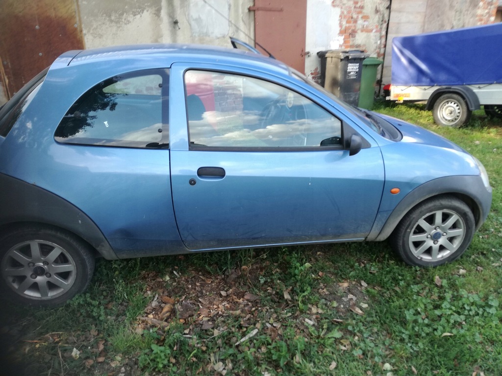 samochód ford ka