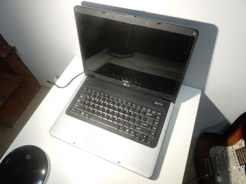 LAPTOP LG LGE51 + TORBA OKAZJA