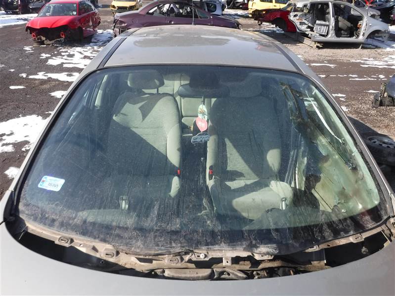 SZYBA PRZEDNIA NISSAN PRIMERA P12 KOMBI