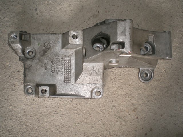 supporto Supporto SEAT VW AUDI 1.9TDI 038903143AR 04