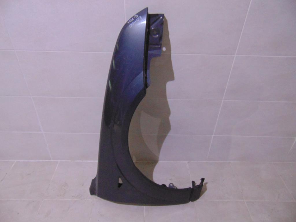 blatník předek přední pravý FORD MONDEO MK3 MK-3