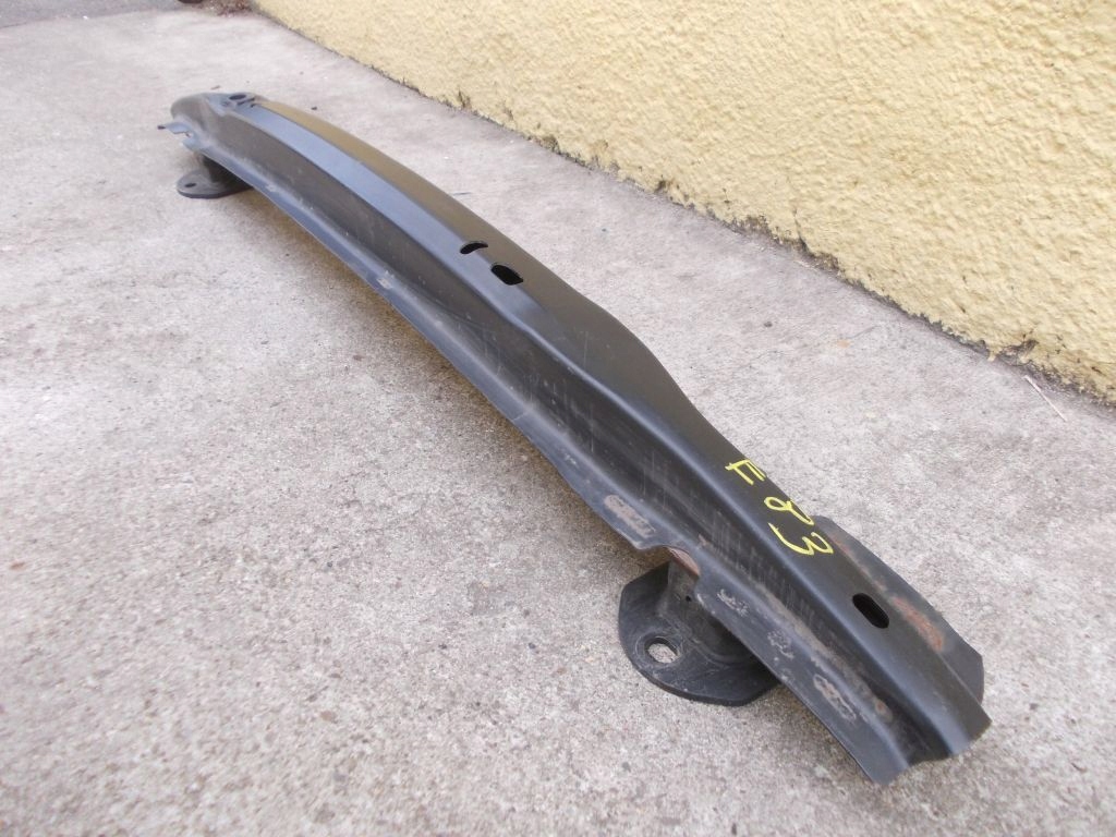 BMW X3 E83 bumper support rear pillar