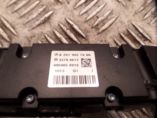 IDEALNY BLOK WLACZNIKOW MERCEDES W207 1