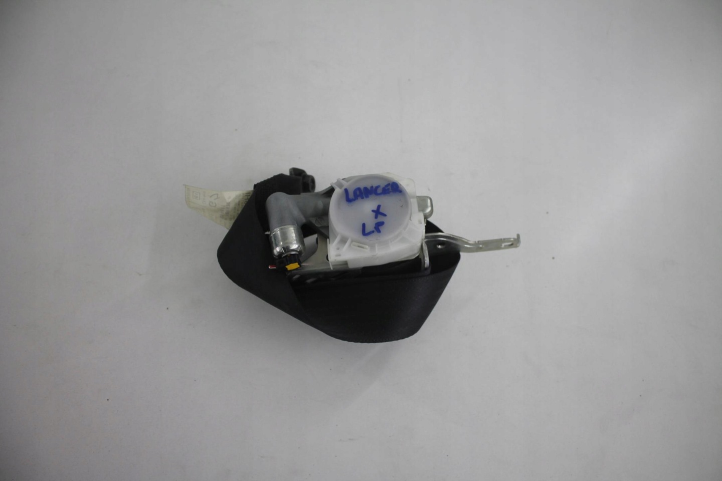 GURTEN SPANNER LINKS VORNE MITSUBISHI LANCER X