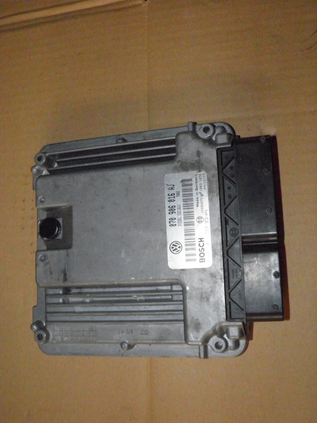TRANSPORTER T5 2.5TDI 130KM 070906016AJ COMPUTER