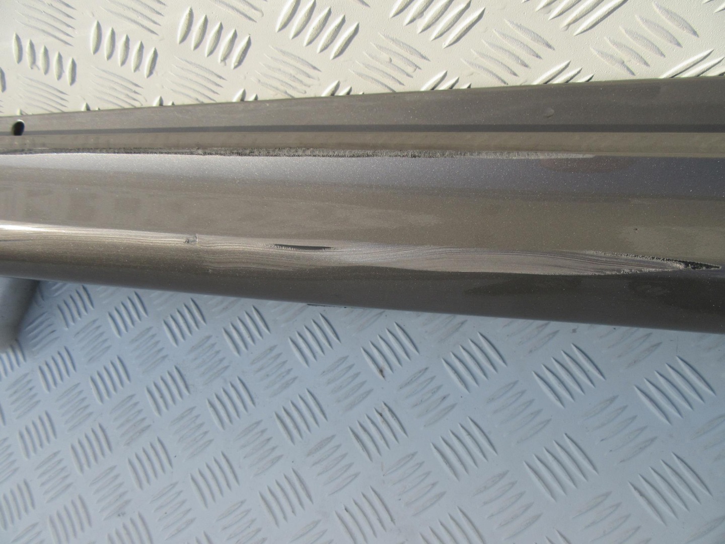 TOYOTA AVENSIS T29 15 16- threshold right moulding