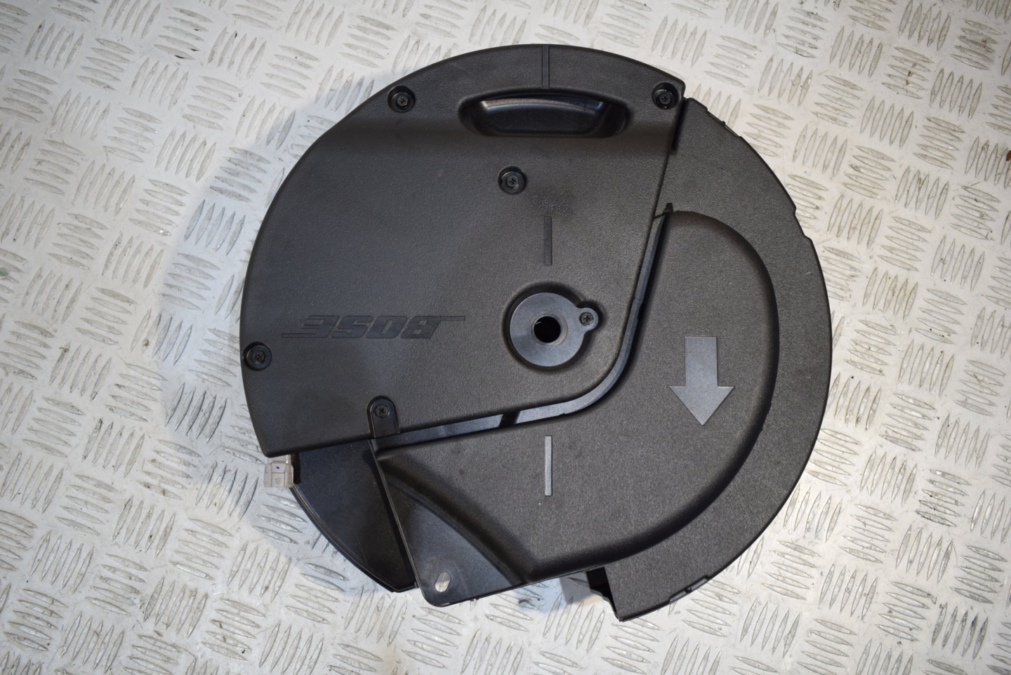 speaker SUBWOOFER MAZDA K12366960