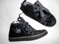 STORE TWENTY ONE SUPER TRAMPKI CZACHA SYNEK 25/26