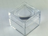 Box s lupou zväčšovacieho skla meteoritov