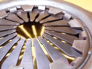 фото thumb №2, Прижим сцепления citroen c3 1.4 16v