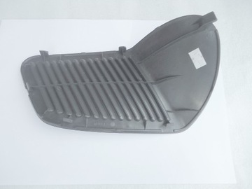 фото thumb №2, Toyota yaris 2009r заглушка багажника