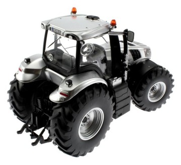 Siku 4488 - Трактор New Holland T8.420-Silver Edition 1:32