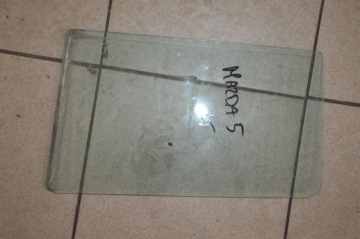 фото thumb №1, Скло двері правий задня mazda 5