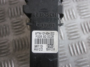 фото thumb №6, Моторчик скло правий перед golf iv 9776101434202