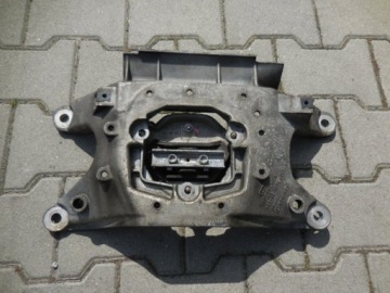 Купити Audi a4 кронштейн коробки 8k0399263k подушка 8k0399151, фото thumb