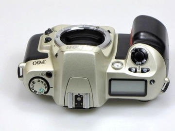 NIKON F60 - body