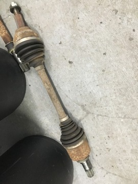 фото thumb №1, Приводной вал левая trafic 2.0 dci