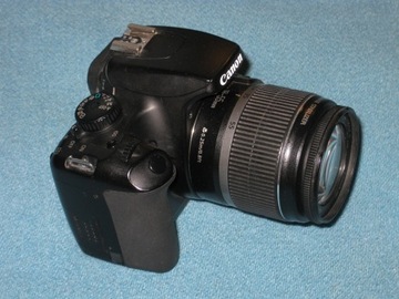 НАБОР CANON EOS 1000D + CANON EF-S зум 18-55