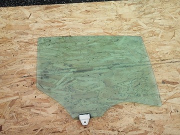 Стекло дверь правые зад mazda 3 14-17 bm фото №1