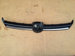 vw GOLF VII решетка радиатора 5q0