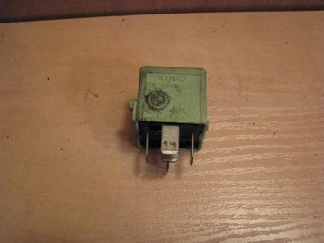 Relay green bmw 7 e65 8373700, фото