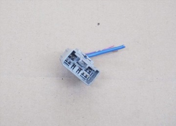 Avensis corolla auris connector fuse box, фото