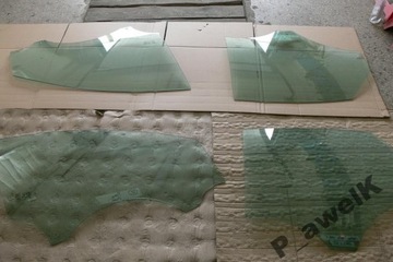 Right door glass ass ford mondeo mk4 station wagon 2007 - 2014., фото
