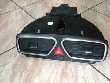 Решітка вентиляції середня vw scirocco eos 1q0819735c, фото