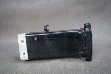 Кронштейн уселителя лонжерон дымовая труба audi a8 4h0805129b, фото
