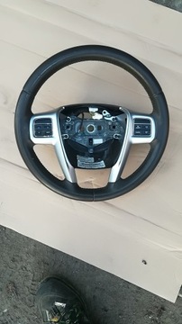 Voyager town lancia 11-2018 год руль кожа коричневый, фото