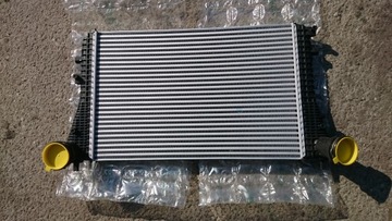 Vw tiguan passat b6 cc інтеркулер радіатор oem, фото