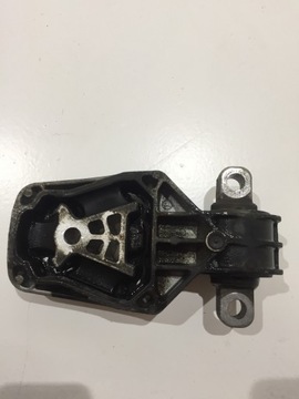 Mercedes w176 кронштейн подушка двигуна a2462401209, фото