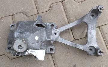 Audi a4 b9 q7 4m кронштейн двигателя коробки 4m0199307ae, фото