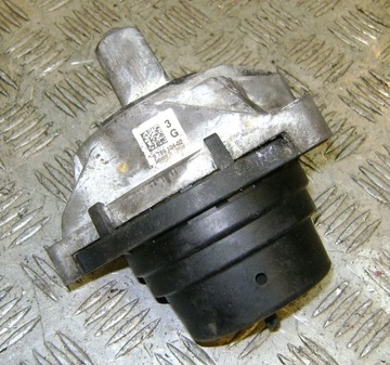 Bmw 3 f30 4 f32 x-drive подушка двигателя 6785713, фото