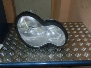 LAMPA PRAWA MERCEDES C KLASA 203 W203