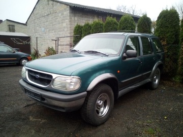 Ford Explorer 95-01 Крыло кузова двери