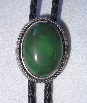 Bolo krawat western ZIELONY z GREENSTONE posrebrzane plec. skóra naturalna