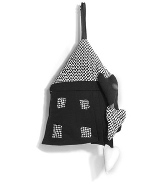 DEKORACJA ZAWIESZKA DOMEK SERCA BLACK WHITE 48cm