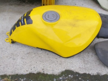 Детали двигателя Suzuki GSF 400 Bandit.