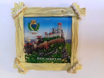 MAGNETKA magnes San Marino zamek herb (604)